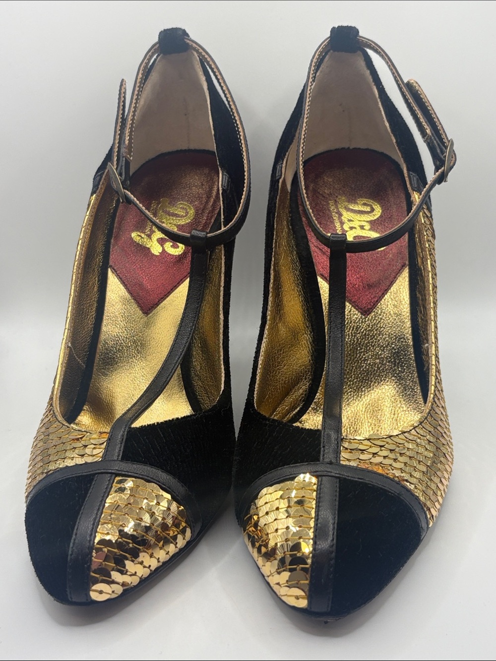 Dolce & Gabbana Black and Gold Sequin T-Strap Heels 4” size 37 1/2 Italian 7.5